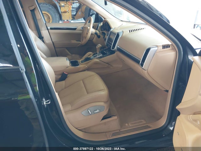 2011 PORSCHE CAYENNE WP1AA2A29BLA10040 Photo 4