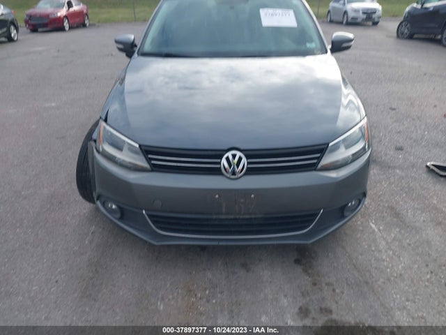 Продажа на аукционе авто 2013 Volkswagen Jetta Sedan Tdi W/premium/nav, vin: 3VWLL7AJ8DM430072, номер лота: 37897377