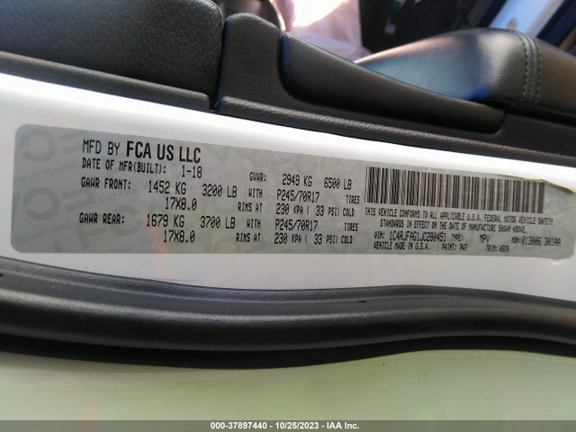 1C4RJFAG1JC280451 Jeep Grand Cherokee Laredo E