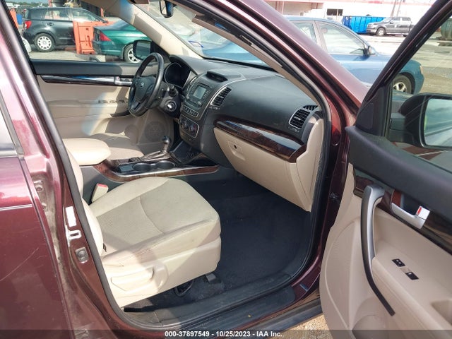KIA SORENTO LX 2015 5XYKT4A63FG574332 Image 5