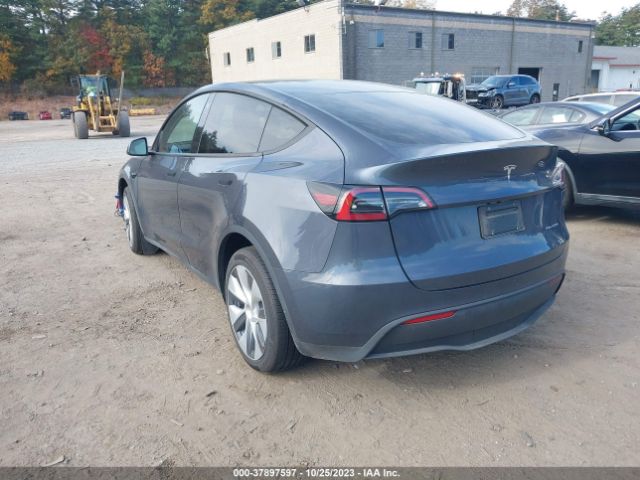 2023 TESLA MODEL Y 7SAYGDEE2PA027867 Photo 2