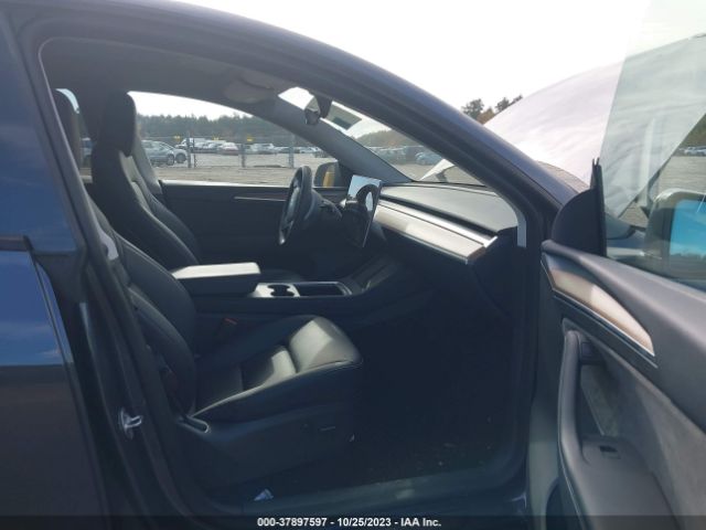 2023 TESLA MODEL Y 7SAYGDEE2PA027867 Photo 4