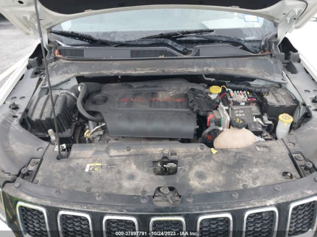 2018 JEEP COMPASS 3C4NJDCB8JT266362 Photo 9