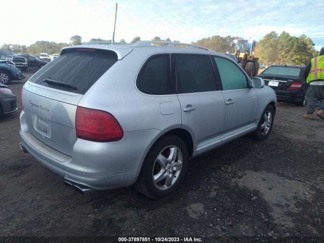 2005 PORSCHE CAYENNE WP1AC29P65LA92677 Photo 3