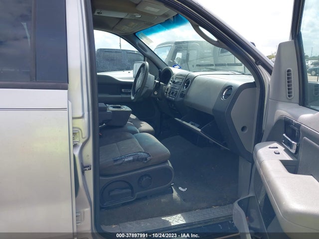 2005 FORD F-150 XLT VIN: 1FTPW12515KF14589