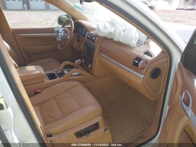 2008 PORSCHE CAYENNE WP1AA29P38LA20457 Photo 4