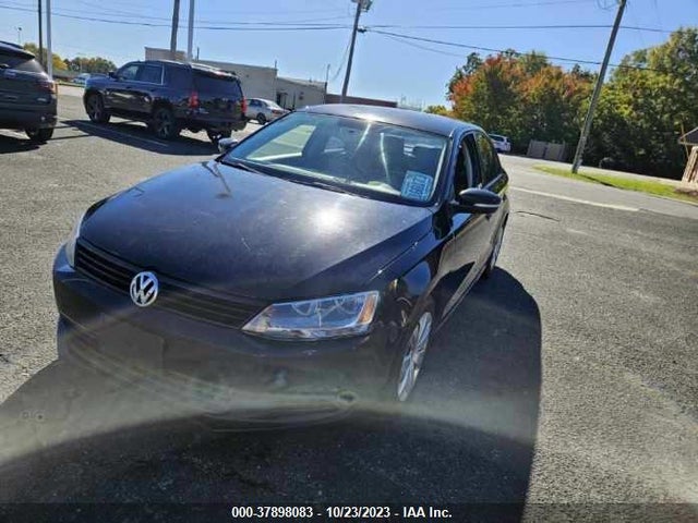 3VWD17AJ9EM380472 Volkswagen JETTA