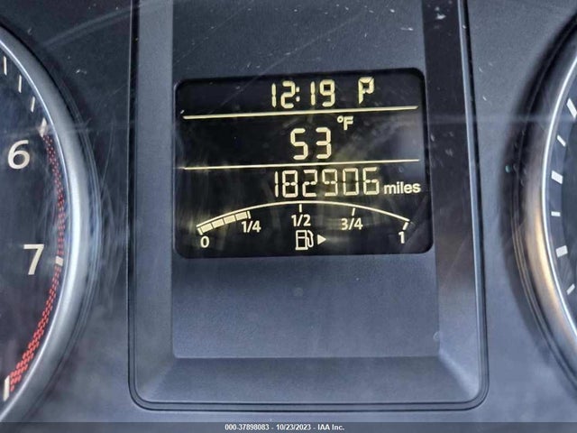 3VWD17AJ9EM380472 Volkswagen JETTA