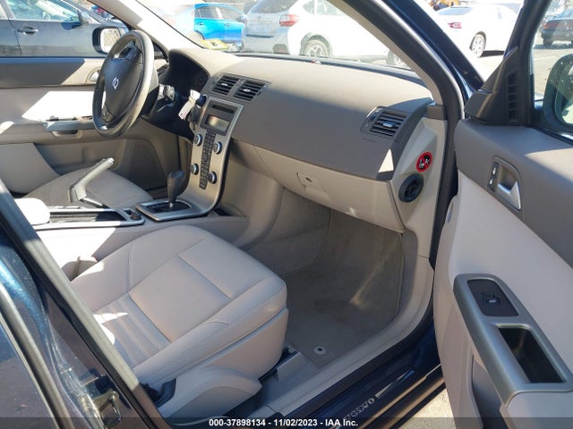 2009 VOLVO S40 2.4L VIN: YV1MS390992460835