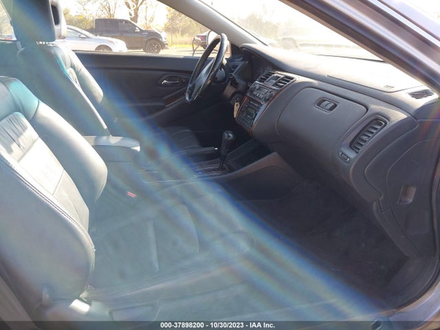 2002 HONDA ACCORD CPE EX W/LEATHER VIN: 1HGCG22512A012296