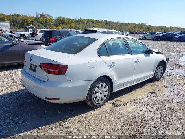 3VW267AJ7GM364220 Volkswagen Jetta Sedan 1.4t S