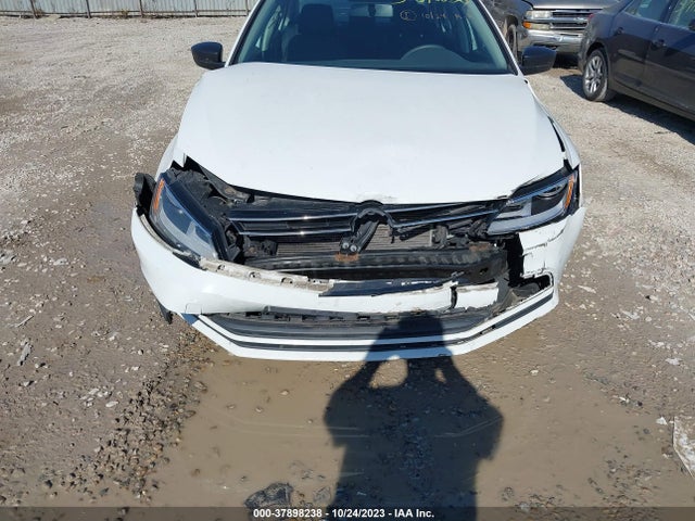 3VW267AJ7GM364220 Volkswagen Jetta Sedan 1.4t S
