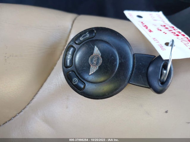 2010 MINI COOPER S WMWMS3C55ATY09284 Photo 10