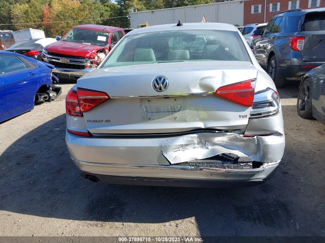 1VWBT7A32GC040281 Volkswagen Passat 1.8t Se W/technology