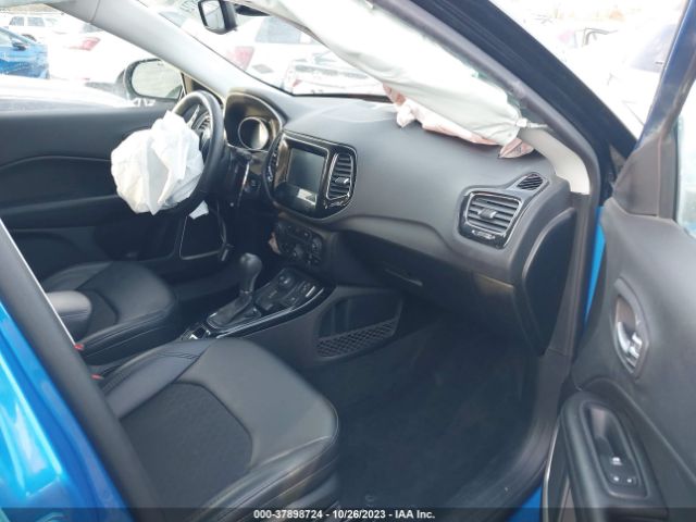 3C4NJDBB9KT650654 Jeep Compass Altitude