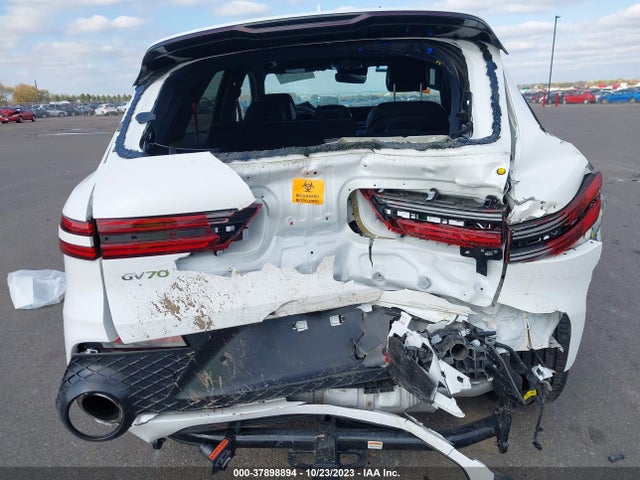 Genesis Gv70 2.5t Awd 2023 KMUMADTB7PU088791 Image 16