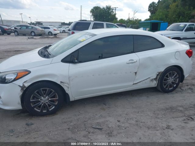 KNAFX6A84G5580392 KIA Forte Koup Ex