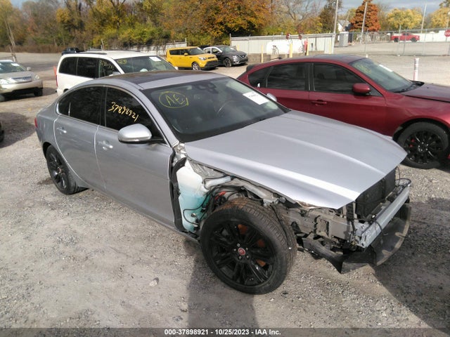 2017 JAGUAR XF SAJBD4BV8HCY32646 Photo 0