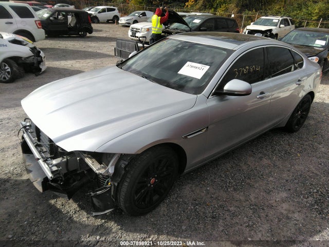 2017 JAGUAR XF SAJBD4BV8HCY32646 Photo 1