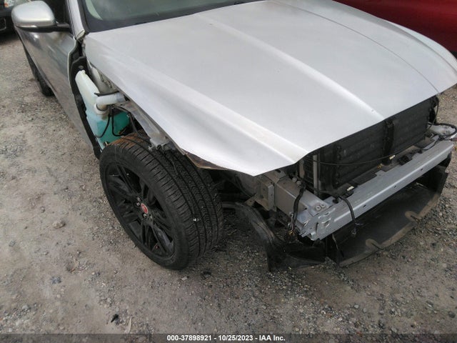 2017 JAGUAR XF SAJBD4BV8HCY32646 Photo 5