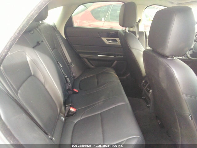 2017 JAGUAR XF SAJBD4BV8HCY32646 Photo 7