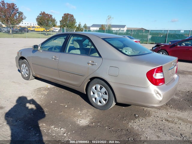 2004 TOYOTA CAMRY 4T1BE32K44U301827 Photo 2