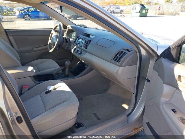 2004 TOYOTA CAMRY 4T1BE32K44U301827 Photo 4