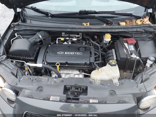 Chevrolet SONIC LS 2014 1G1JA5SH3E4170637 Image 10