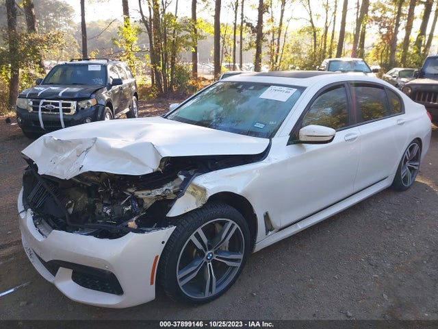 WBA7F0C53KGM24686 BMW 750i