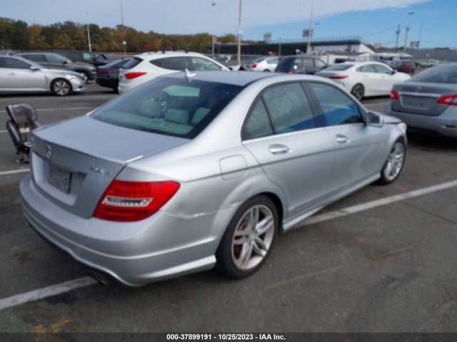 2012 MERCEDES-BENZ C-CLASS C 300 VIN: WDDGF8BB4CF915841