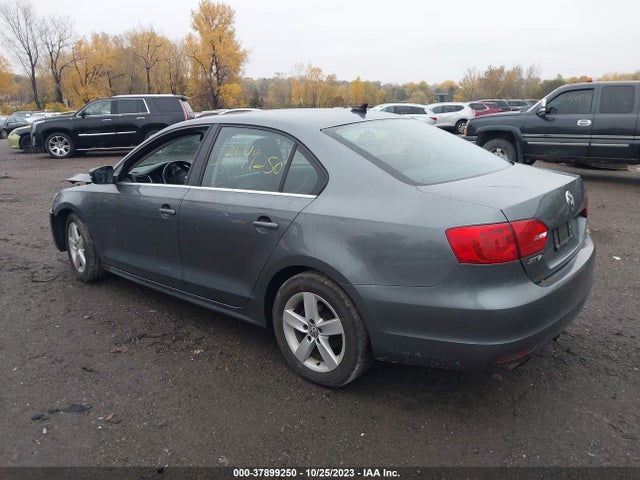 2013 VOLKSWAGEN JETTA 2.0L TDI VIN: 3VWLL7AJ5DM226247