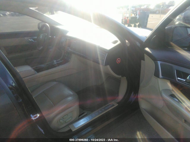 2009 JAGUAR XF SAJWA06BX9HR38636 Photo 4