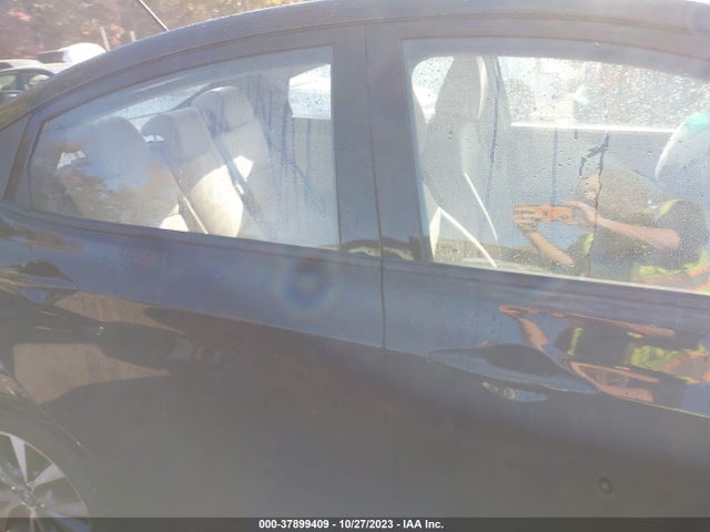Hyundai Accent Value Edition 2017 KMHCT4AE7HU282918 Image 13