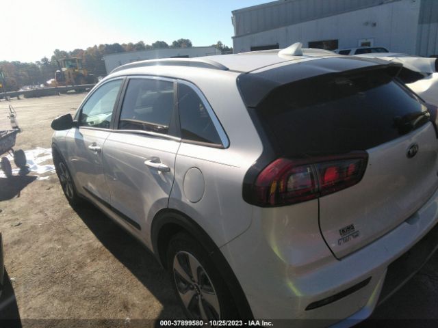 KNDCB3LC6H5071667 KIA NIRO LX