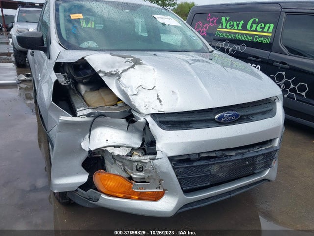 2016 FORD ESCAPE S VIN: 1FMCU0F71GUB15372