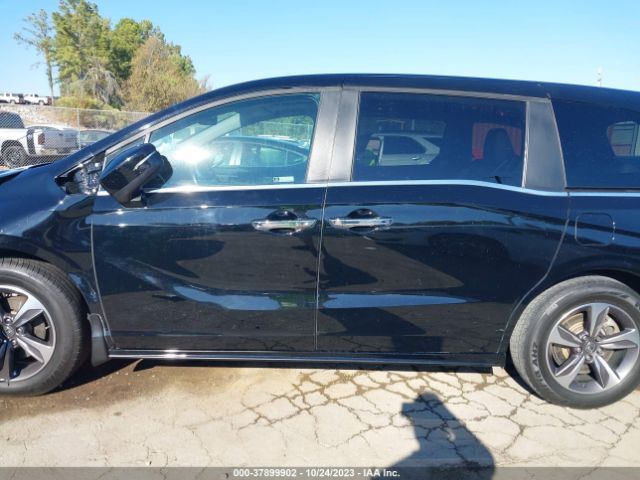 5FNRL6H81JB065230 Honda Odyssey Touring