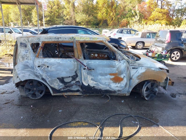 KIA Soul 2018 KNDJN2A25J7591923 Image 12
