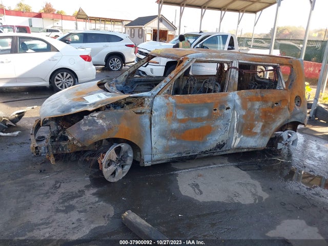 KIA Soul 2018 KNDJN2A25J7591923 Image 13
