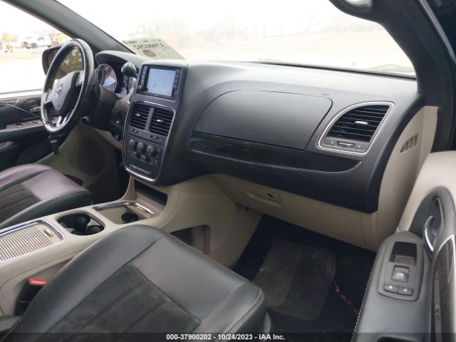 2C4RDGCG3HR860912 Dodge Grand Caravan Sxt