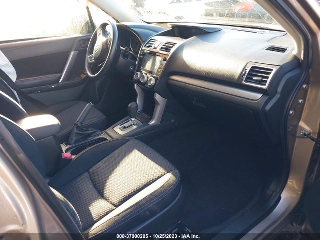 Subaru Forester 2.5i Premium 2016 JF2SJADC3GH542786 Image 5