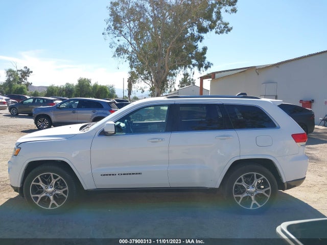 2018 JEEP GRAND CHEROKEE STERLING EDITION 4X2 VIN: 1C4RJEBG4JC124770