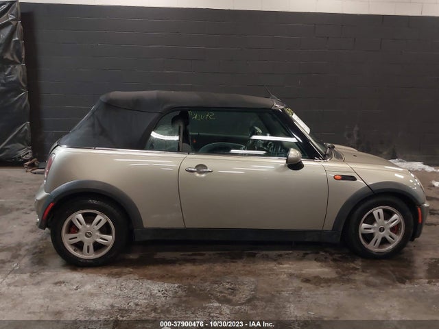 2008 MINI COOPER CONVERTIBLE VIN: WMWRF33568TG18688