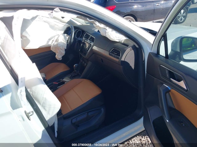 3VV3B7AX8JM128787 Volkswagen Tiguan Sel/se
