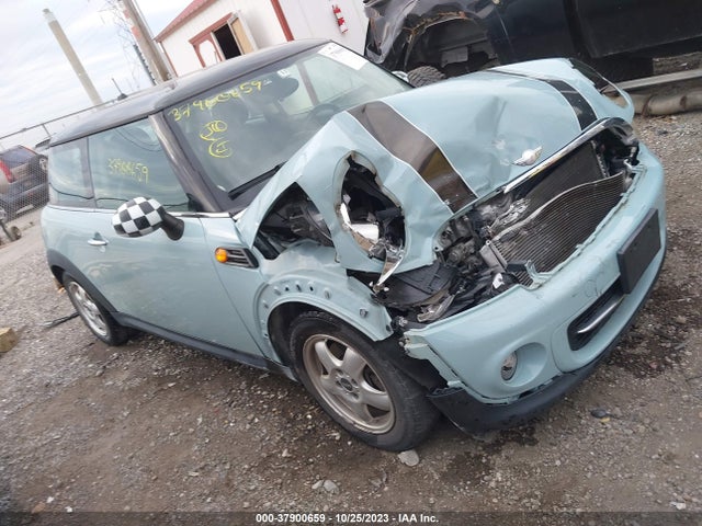 2011 MINI COOPER HARDTOP WMWSU3C54BT098714 Photo 0