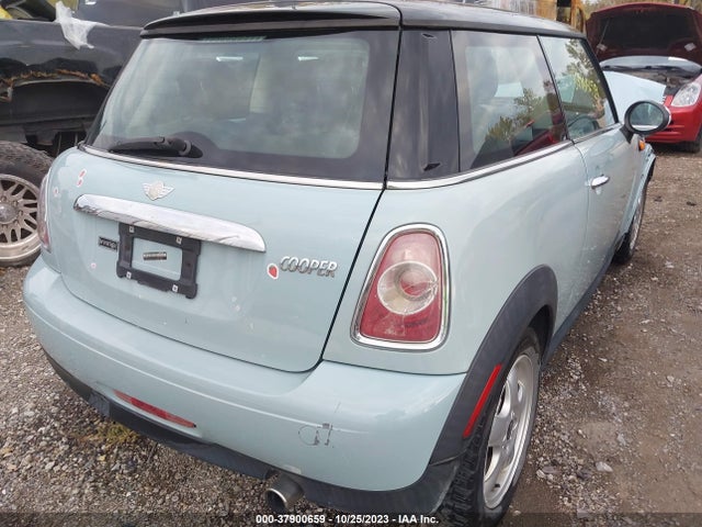 2011 MINI COOPER HARDTOP WMWSU3C54BT098714 Photo 3