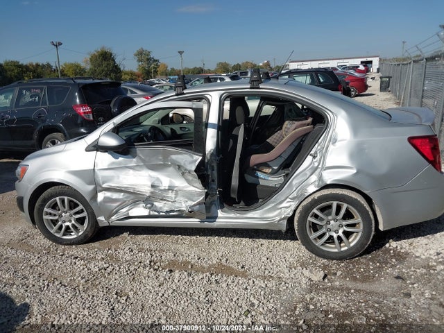 Chevrolet Sonic Lt Auto 2014 1G1JC5SH7E4236231 Image 14