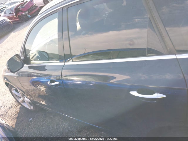 Audi Q5 2.0t Premium 2017 WA1M2AFP5HA090607 Image 15