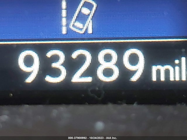 Lexus NX 2019 JTJBARBZXK2189427 Image 16