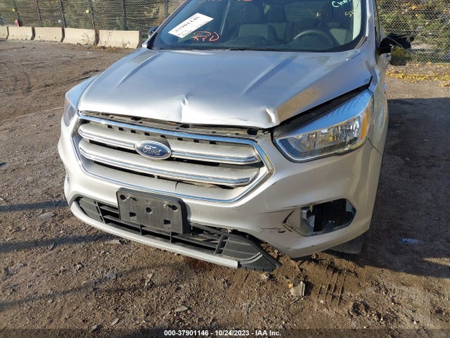 2018 FORD ESCAPE SE VIN: 1FMCU9GD8JUD41831