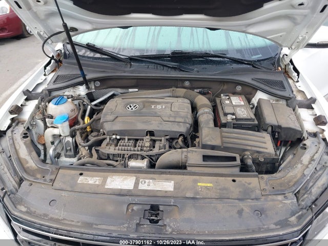 1VWDT7A3XHC042662 Volkswagen Passat R-line W/comfort Pkg